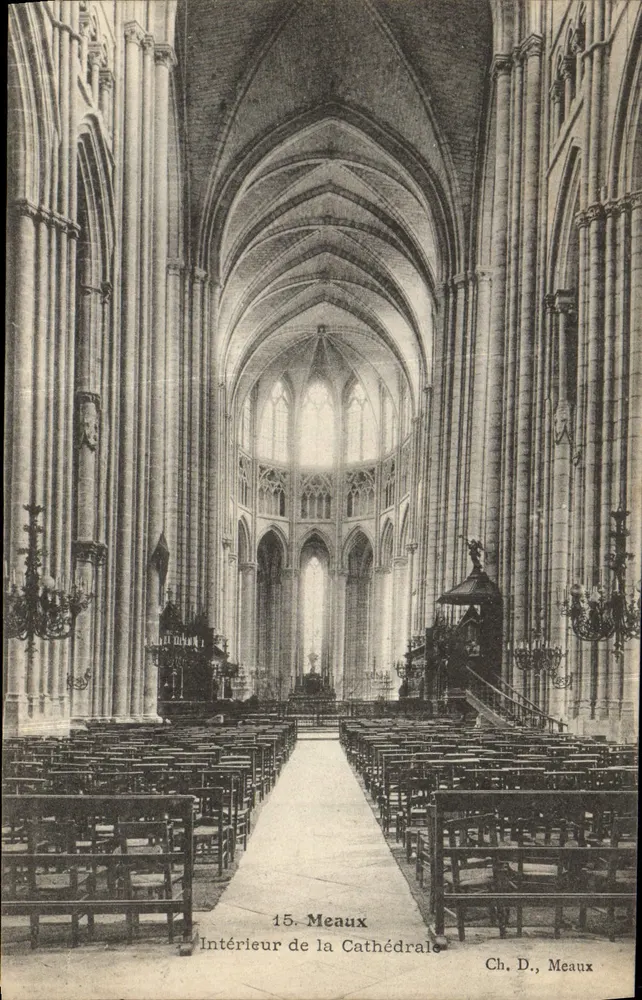 Interior da Catedral — Meaux — Ch. D., Meaux - Frente