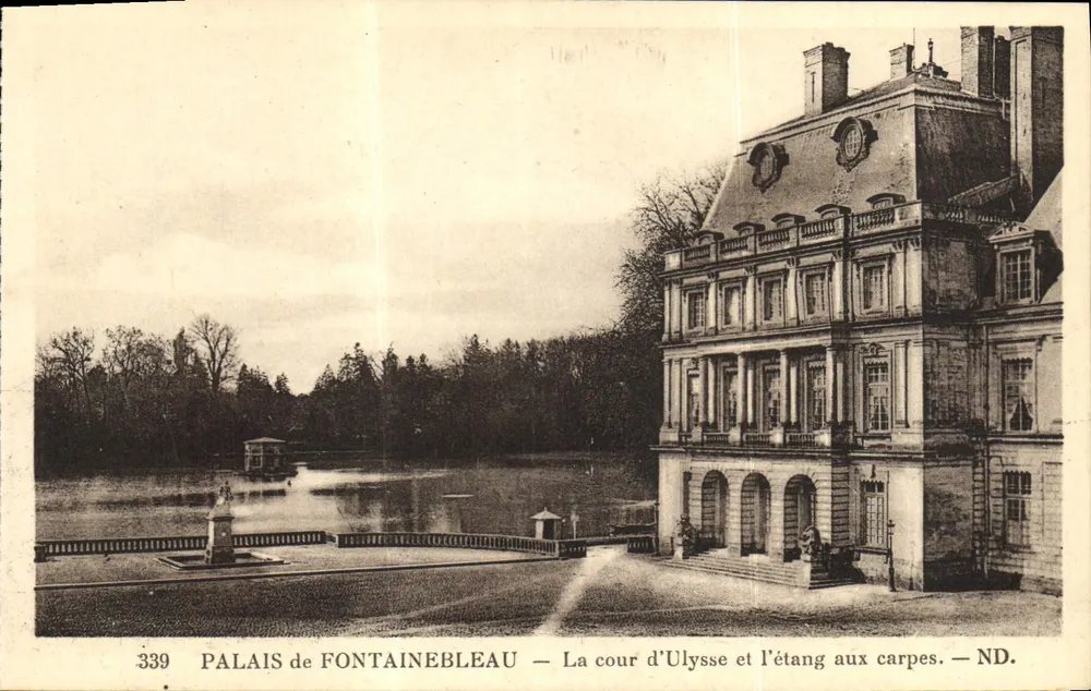 Schloss Fontainebleau — Der Ulysses-Platz und der Karpfenteich — ND. - Vorderseite