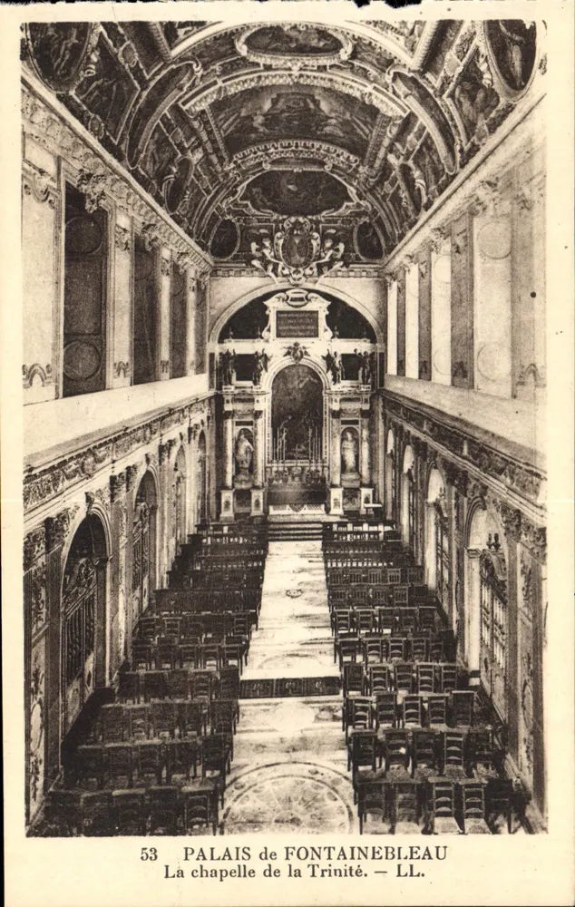 Die Kapelle der Dreifaltigkeit — Schloss Fontainebleau - Vorderseite