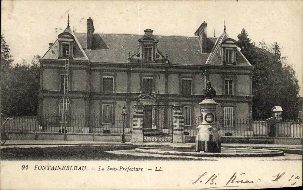 Fontainebleau — A Subprefeitura — LL — S.B. Pinar - Frente