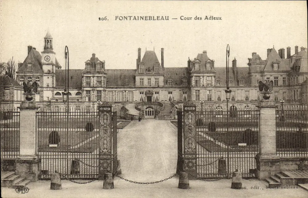 Fontainebleau — Cour des Adjeux — Verlag Sison, Nr. 206 - Vorderseite