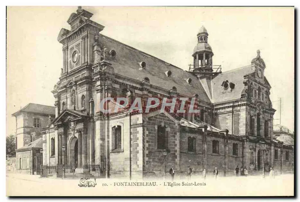 Fontainebleau — Die Kirche Saint-Louis - Vorderseite