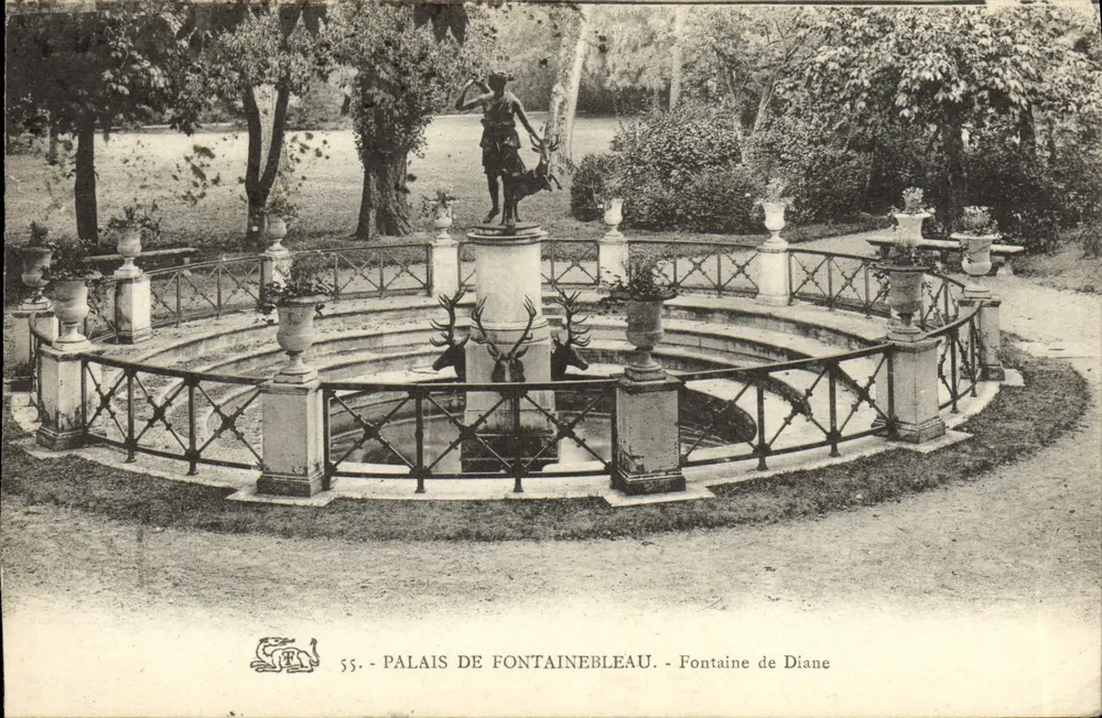 Palais de Fontainebleau — Fontaine de Diane — Verleger unbekannt, Nr. 55 - Vorderseite
