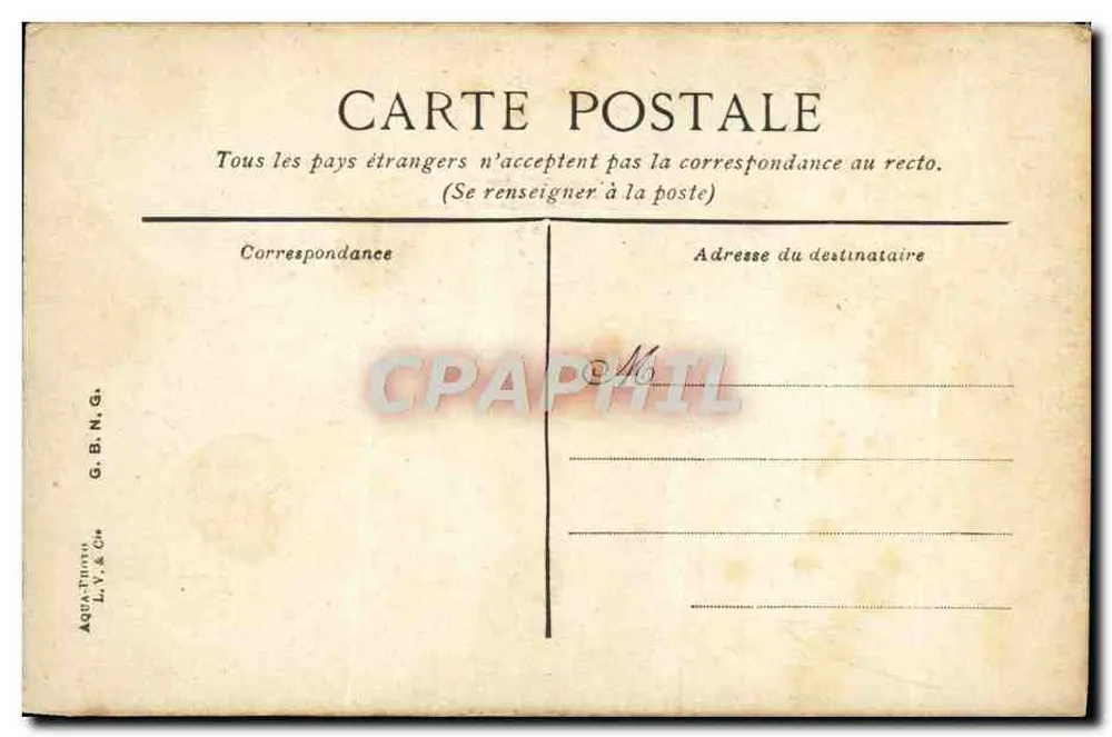 Fontainebleau - il Palazzo. Cortile della Scuola applicativa — L.Y.&CH - Verso