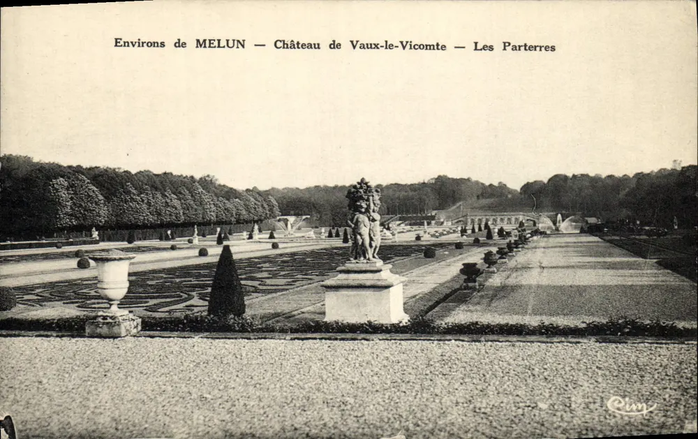 Umgebung von MELUN — Schloss Vaux-le-Vicomte — Die Parterres - Vorderseite