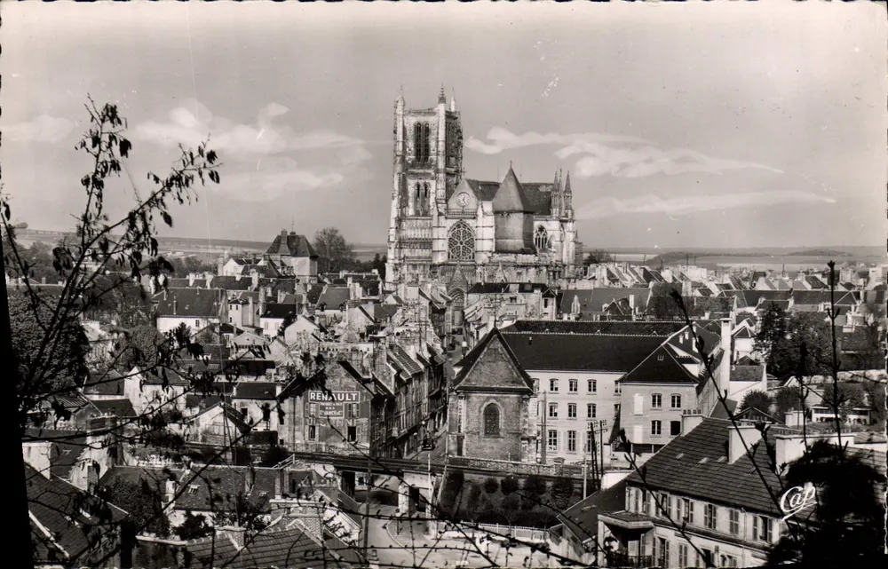 Meaux — Die Kathedrale, allgemeiner Blick vom Blamont — Cie des Arts Photomécaniques, Paris - Vorderseite