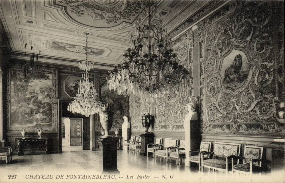 Castelo de Fontainebleau — Les Fastes — N.G. n°227 - Frente