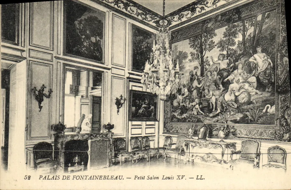Schloss Fontainebleau — Kleiner Salon Louis XV — LL. - Vorderseite