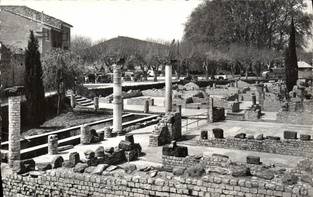 Vaison-la-Romaine — La Maison des Messii — Éditions S.E.P.T. NICE - Frente