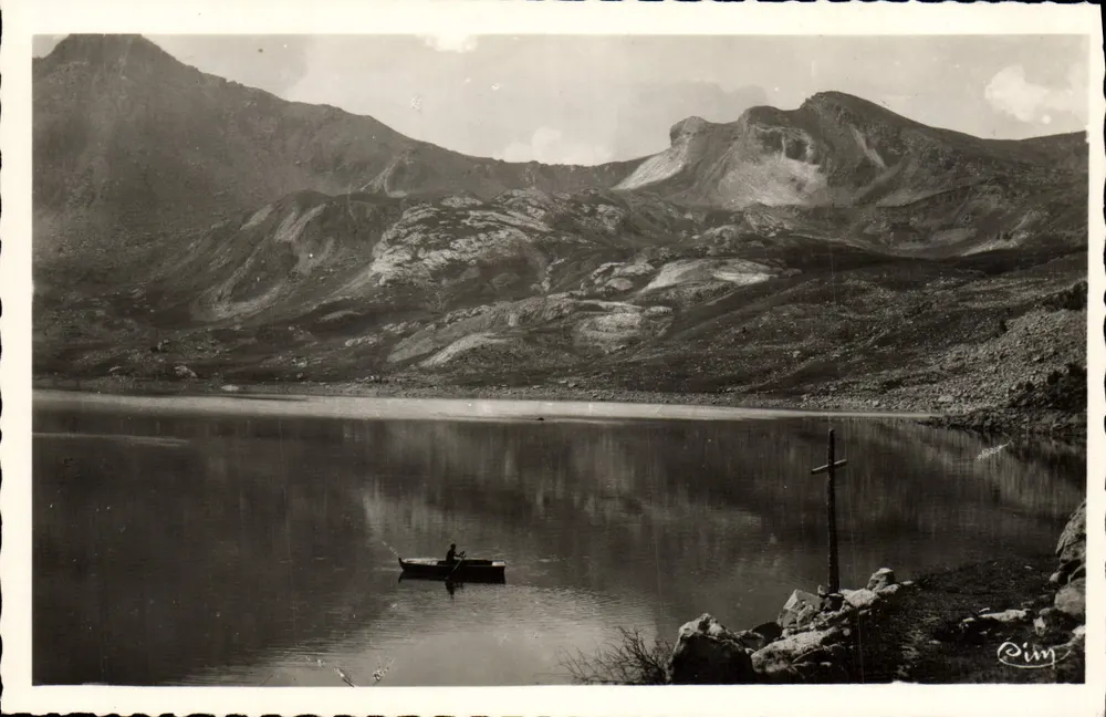 Lago de Allos (B.-Alpes) — Passeio de barco — editor Pim - Frente
