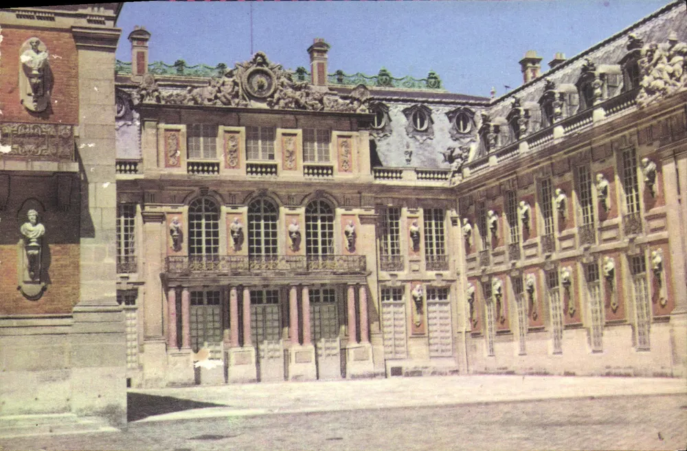 Castelo de Versalhes — A praça de mármore — Pallettier - Frente