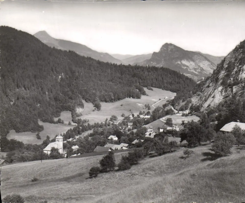 La Frase (Haute-Savoie) — La Montagne de Chevrand und der Pic du Marcelly — Photo Coeur d'Accon (S.-Et-L.) - Vorderseite