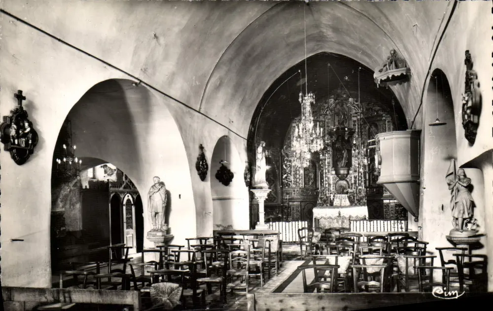 Latour-de-Carol — Innenansicht der Kirche Saint-Étienne — Comelier (S. et L.) - Vorderseite