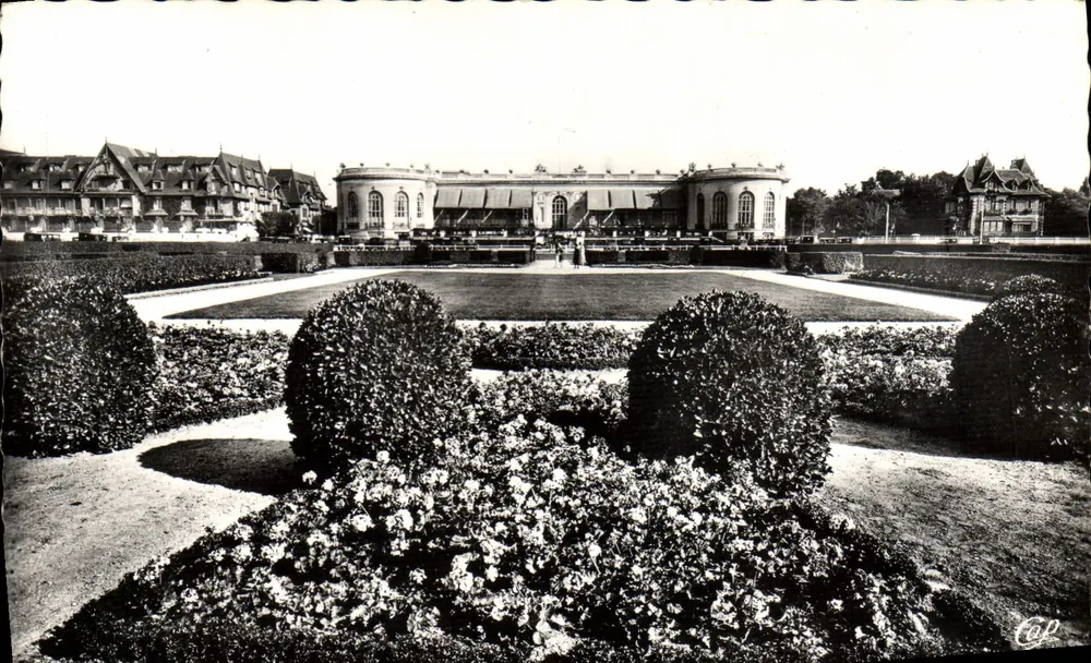 Deauville - O Casino e os Jardins — G. Wylio, editor, n° 111 - Frente