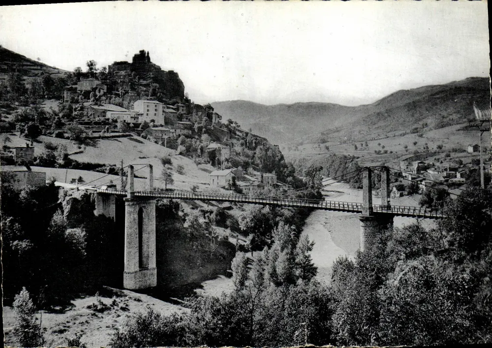 Saint-Lpize e Villeneuve-d'Allier — Entorno de Brioude (Haute-Loire) — Edições Méditerranée Théophile - Frente