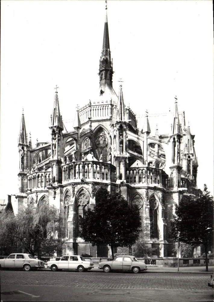 Catedral de REIMS (século XIII) — O chevet — Éditions ORSCAY - Frente