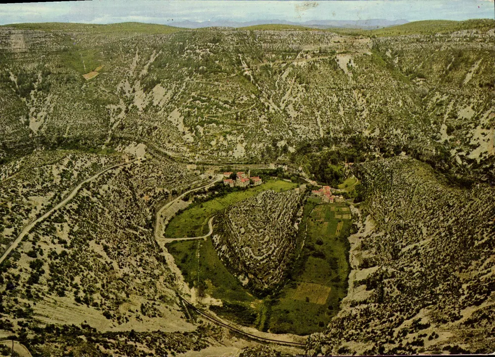 Le Cirque de Navacelles — Hérault — Éditions Naturelles - Vorderseite