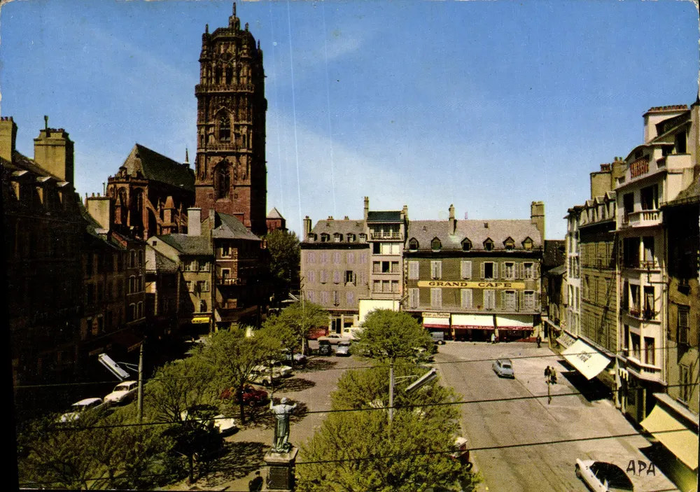 Place de la Cité und Turm der Kathedrale — Rodez — Verlag APA - Vorderseite