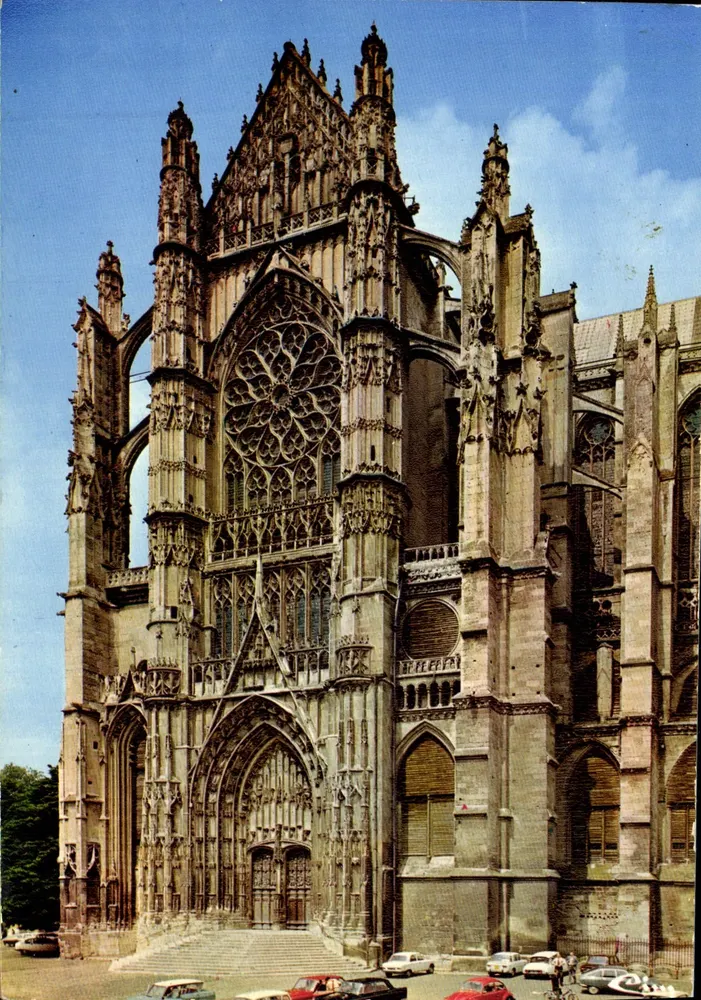 Beauvais (Oise) — A catedral, o portal — Impressor Combier, Mâcon - Frente