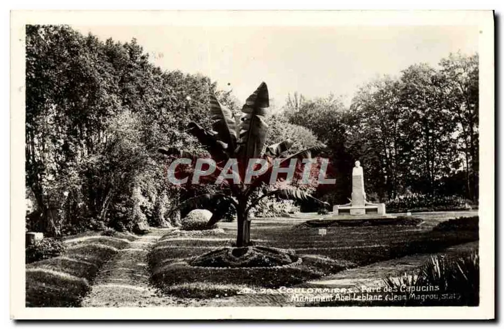 Coulommiers - Pai dos Capuchinhos — Monumento Abel Leblanc (Jean Magrou, esc.) - Frente