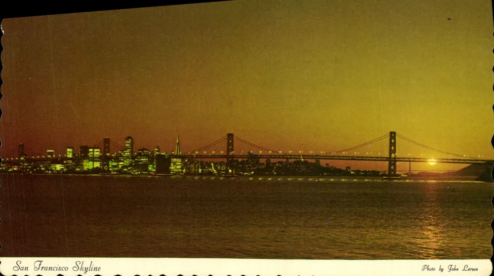 Linha do horizonte de San Francisco — vista do ponte Bay Bridge ao entardecer — Foto de John Larsen - Frente