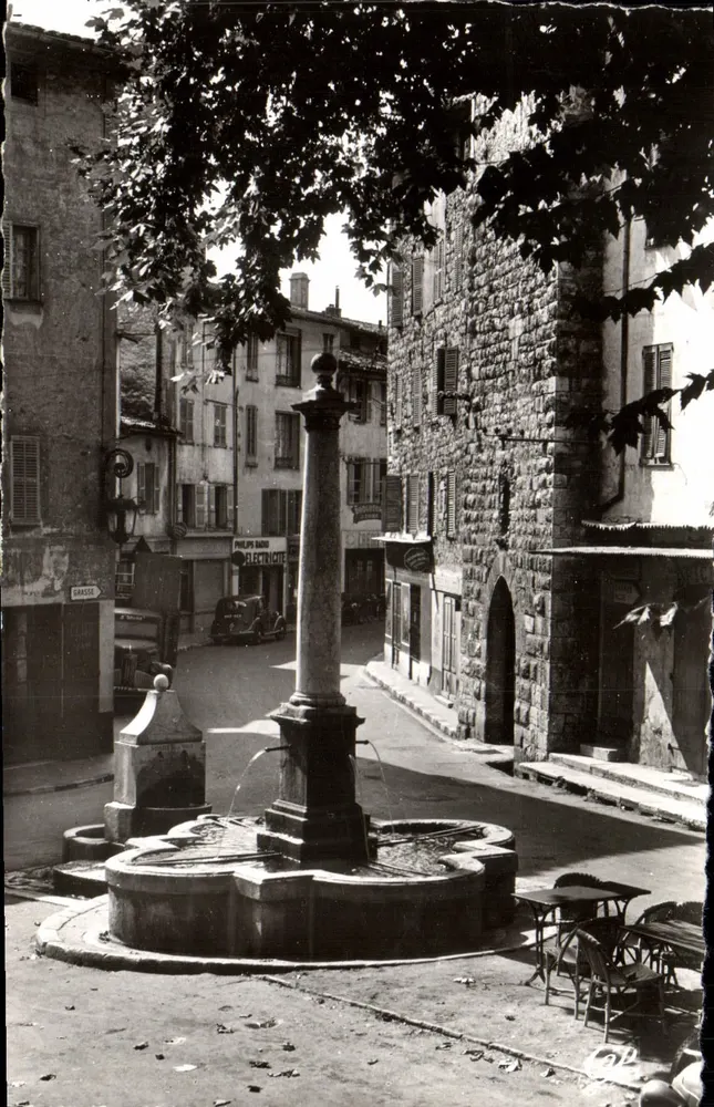 Vence - Fonte do Século XVI — Cie des Arts Photomécaniques, Paris - Frente
