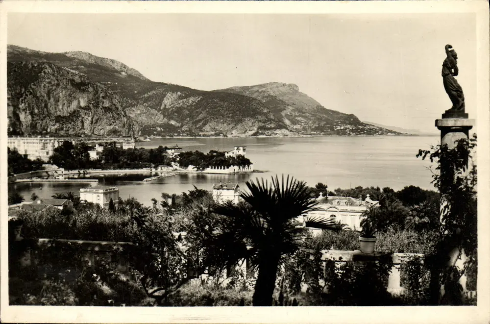 Beaulieu-sur-Mer — Baie d'Èze — Aussicht von der Villa Kerylo - Vorderseite