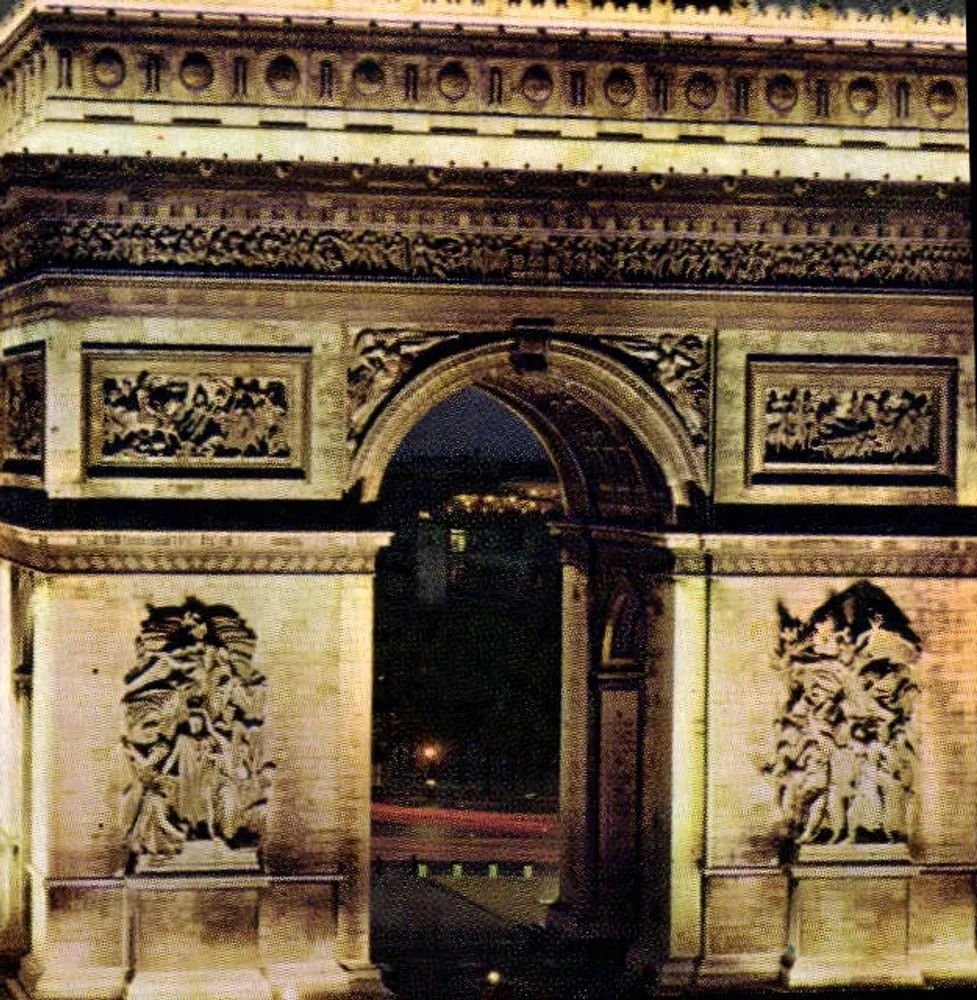 Paris und seine Wunder — Die Place de l’Étoile bei Nacht und der beleuchtete Arc de Triomphe (1806-1836) — Foto Jean TRIMBOLI, n° 1053 - Vorderseite