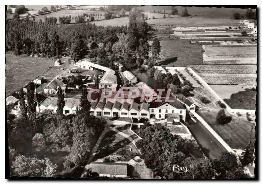 Neuwy-sur-Loire — Fabrik Fougerat (Kautschukherstellung) — Luftbild — Éditions Photo Micon - Vorderseite