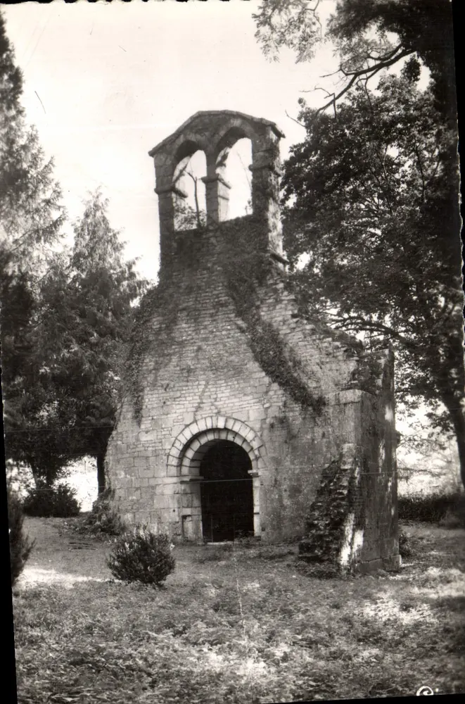 Savignac-les-Eglises — Igreja de São Cristóvão, ruínas — Bilhete postal antigo n° 000 - Frente