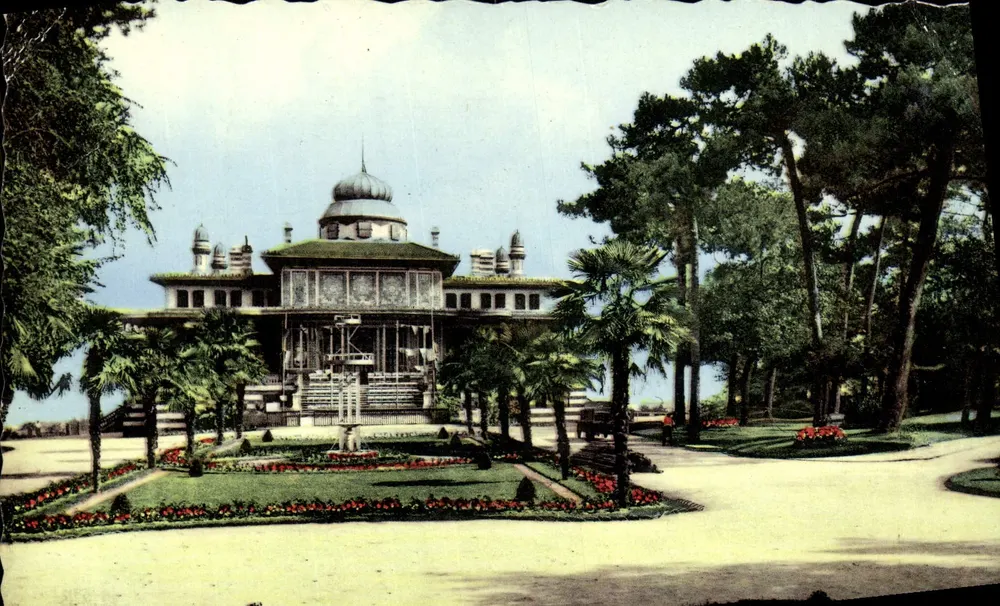 Arcachon — Le Casino Mauresque vu du Jardin — éditeur Les Grands Bezais, n° 9033 - Vorderseite