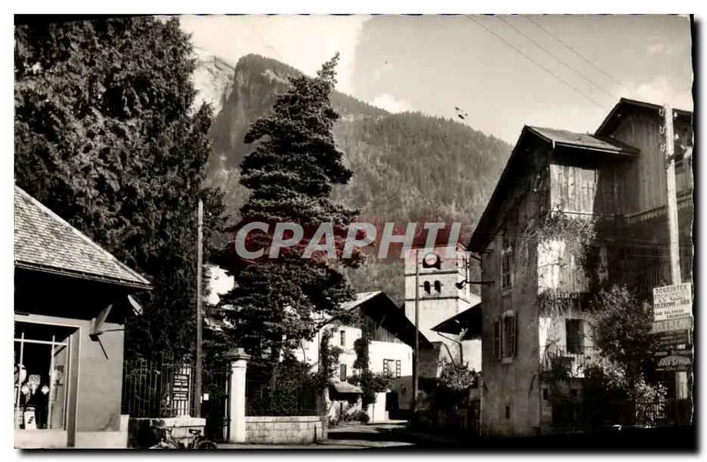 Samoens (Haute-Savoie) — Der Eingang zum Alpinen Garten und die Kirche — Savoie Cliché - Vorderseite