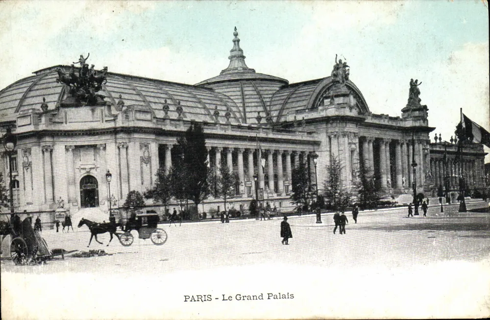 PARIS - O Grande Palácio — vista exterior — n° 25/18 - Frente