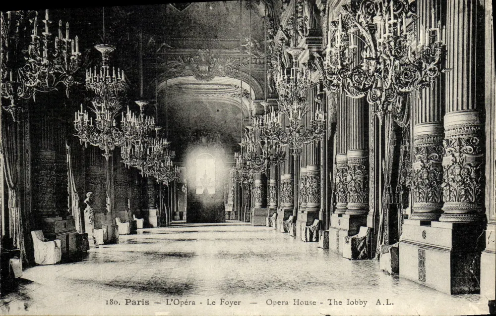 Paris — A Ópera — O Foyer — Casa da Ópera — O Lobi A.L. - Frente