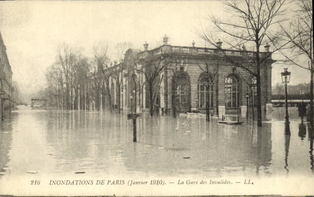 Überschwemmungen in Paris — Januar 1910 — Bahnhof der Invaliden — LL, n° 216 - Vorderseite