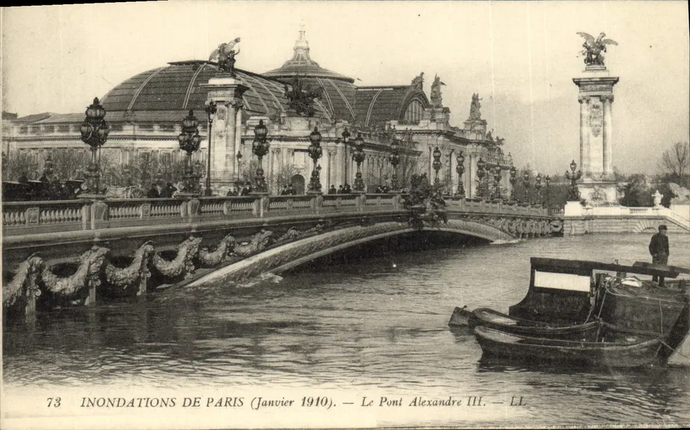 Inundações de Paris — Janeiro de 1910 — O Ponte Alexandre III — LL - Frente