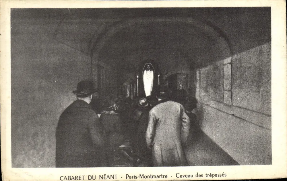 Grabkapelle - Paris-Montmartre - Cabaret du Néant - Vorderseite