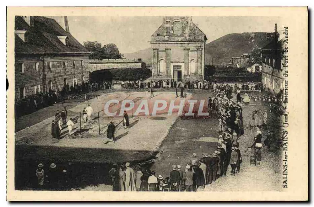 Salins-les-Bains — Interior del Puerto de Saint-André — Día de mercado - Anverso