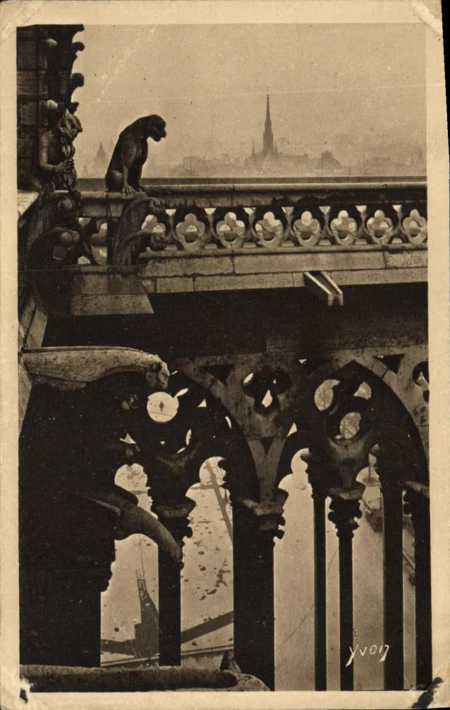 Notre-Dame — détail d'architecture avec gargoyle — Édition d'Art YVON, Paris - Vorderseite