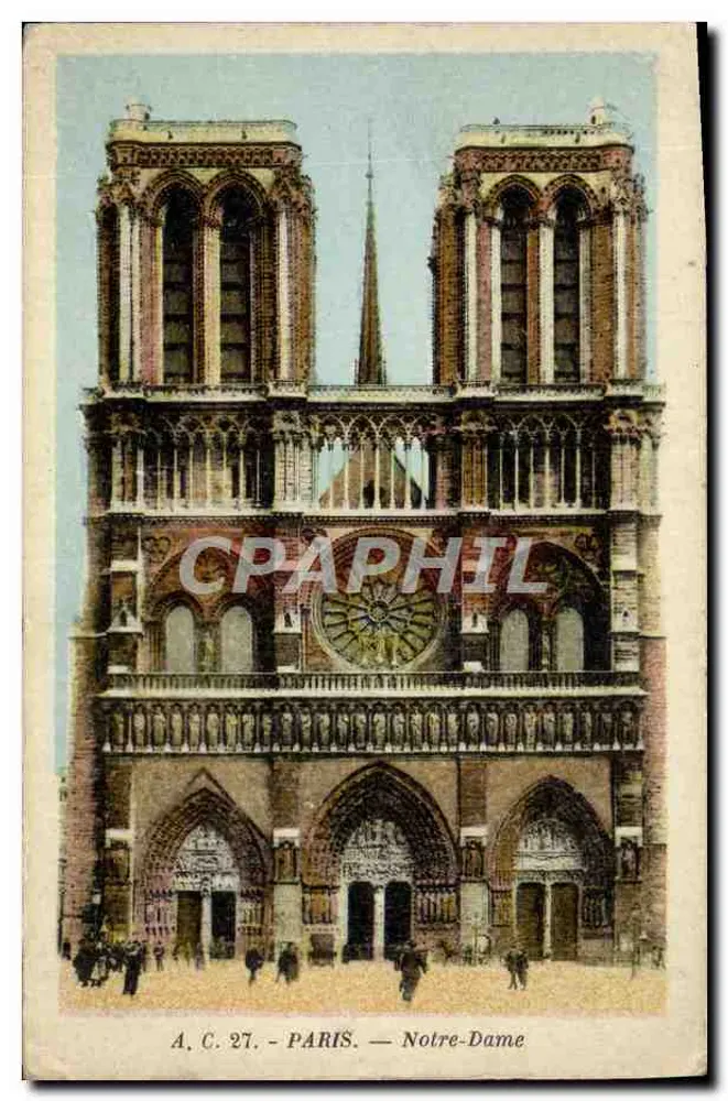 Nossa Senhora de Paris — fachada principal — A.C. 27 - Frente