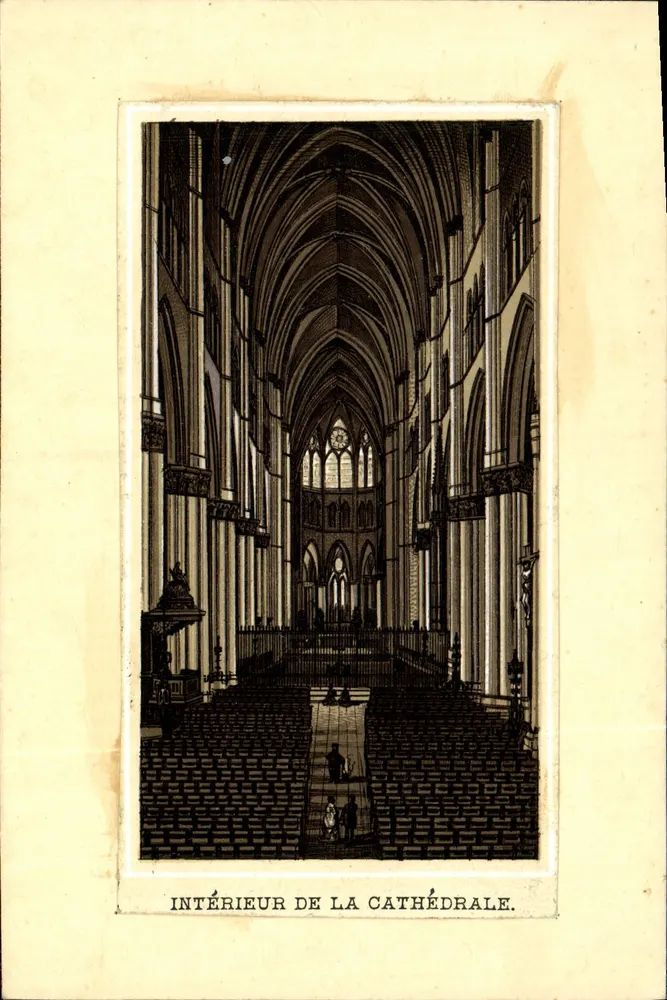 Intérieur de la cathédrale — vue d'ensemble de la nef avec voûte gothique — éditeur non visible - Frente
