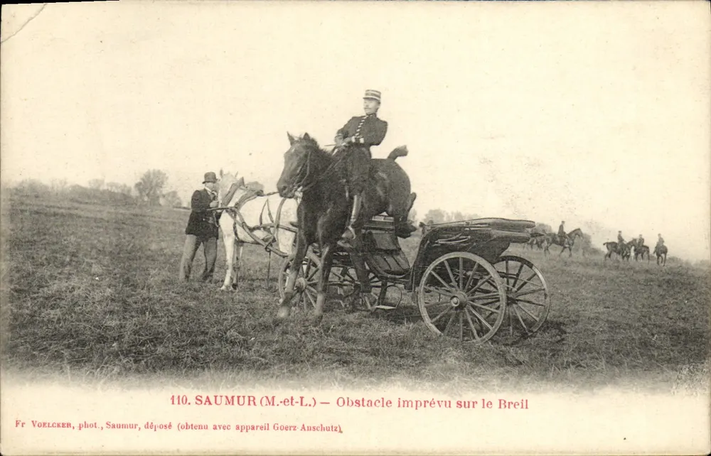 Saumur (M.-et-L.) — Obstacle imprévu sur le Breil — Fr. Voelcker, phot. Saumur - Frente