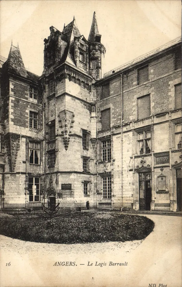 Angers — Le Logis Barrault — ND Phot - Frente