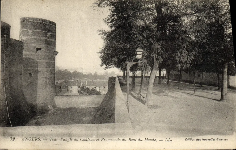 Angers — Tour d'angle du Château et Promenade du Bout du Monde — Édition des Nouvelles Galeries - Vorderseite