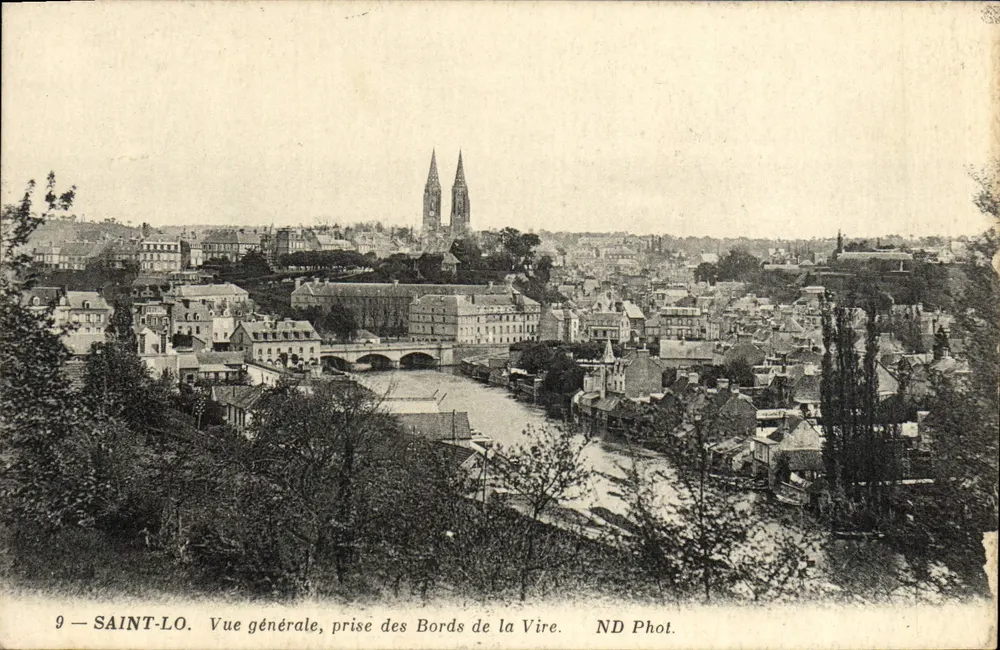 Saint-Lô — Allgemeiner Blick vom Ufer der Vire — ND Fotografie - Vorderseite