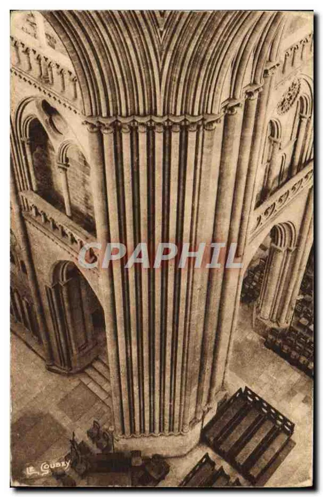 Cathédrale de Coutances — Colonnade de la tour centrale — Éditeur G. Lémeste, n° 4956 - Recto
