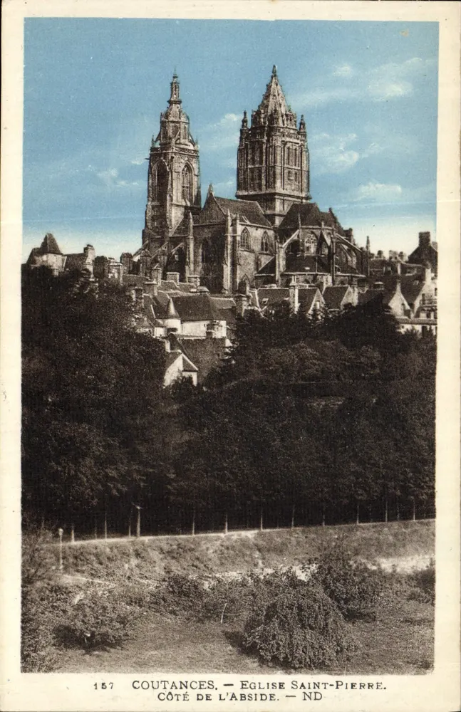 Coutances — Église Saint-Pierre, côté de l'abside — ND - Voorkant