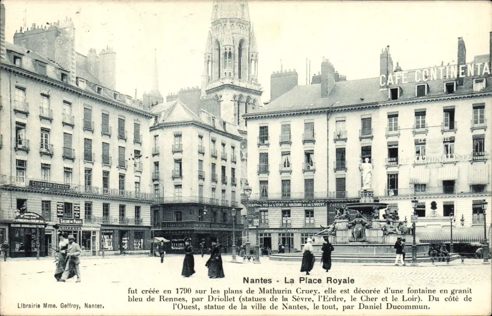 Nantes - A Praça Real — decorada com uma fonte em granito azul de Rennes, estátua da cidade de Nantes — Librairie Mme. Geffroy, Nantes - Frente