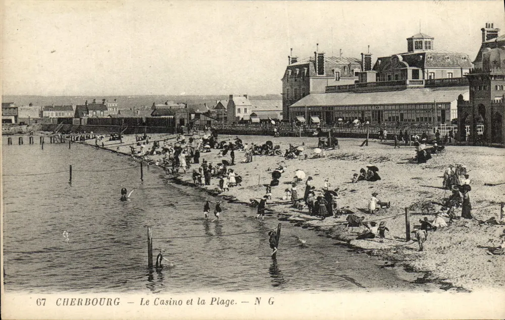 Cherbourg — O Casino e a Praia — N G - Frente