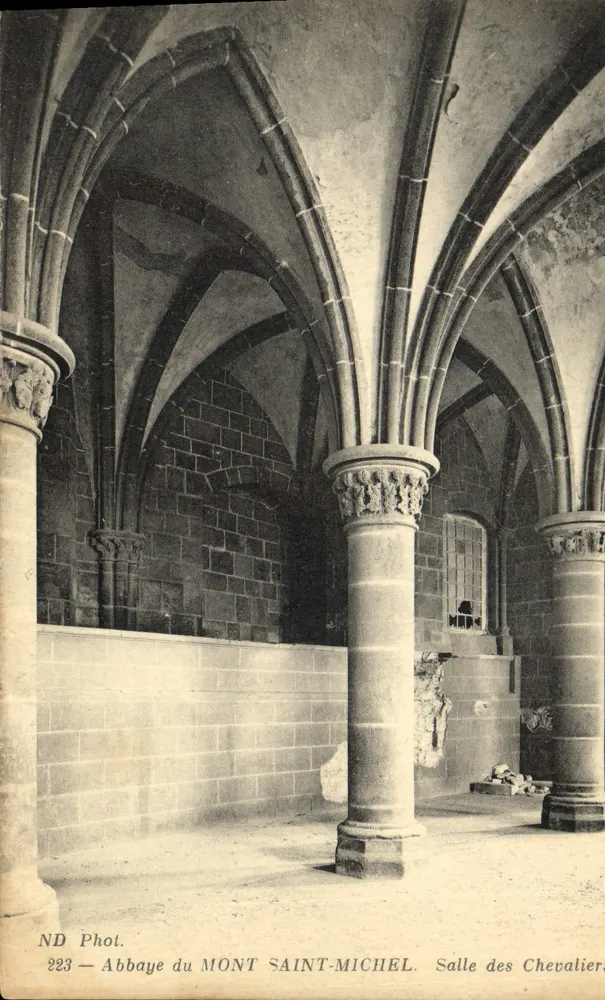 Abtei MONT SAINT-MICHEL — Saal der Ritter — ND Fotografie - Vorderseite
